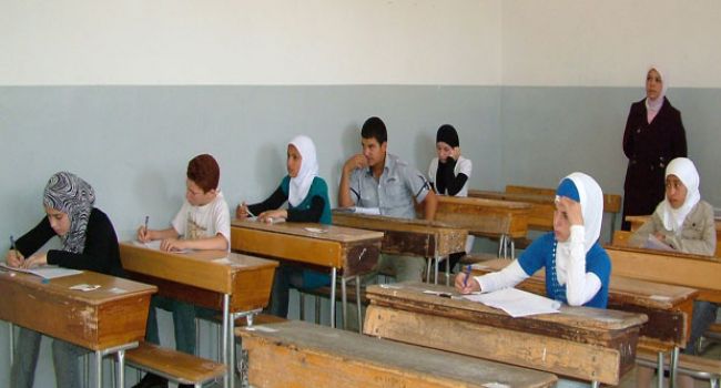 Setting an Appoint for Applying the High School Exams for the Students of the Besieged Yarmouk camp. 