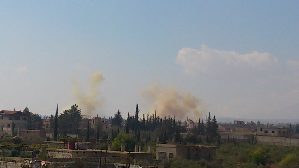 Syrian Warplanes Target the Sides of Khan Al Shieh Camp in Damascus Suburb with Explosive Barrels
