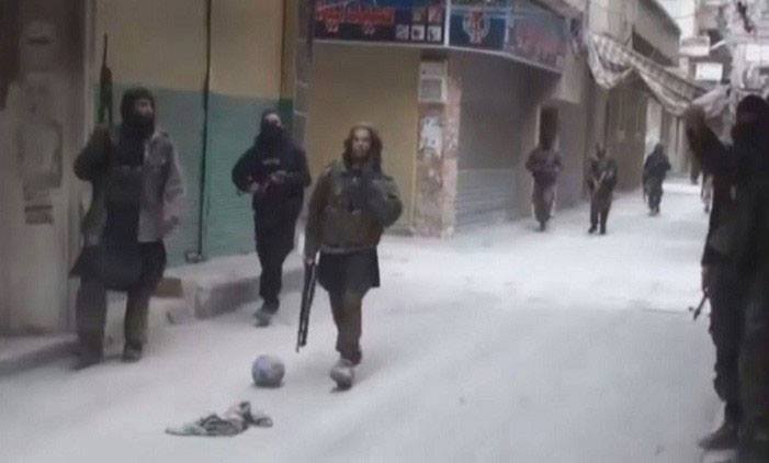 ISIS Continues to Harass Residents of the Besieged Yarmouk Camp