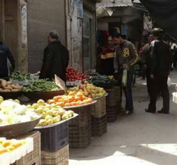 Vegetables, fruits hard-to-reach in Aleppo-based Al-Neirab shelter 