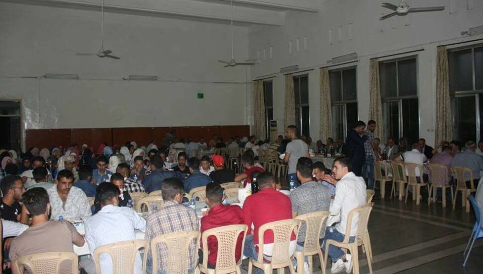 Iftar Meal Distributed to Yarmouk Bachelors in Damascus