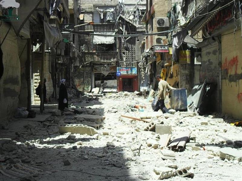 Clashes between ISIS, Tahrir AlSham Rock Yarmouk Camp