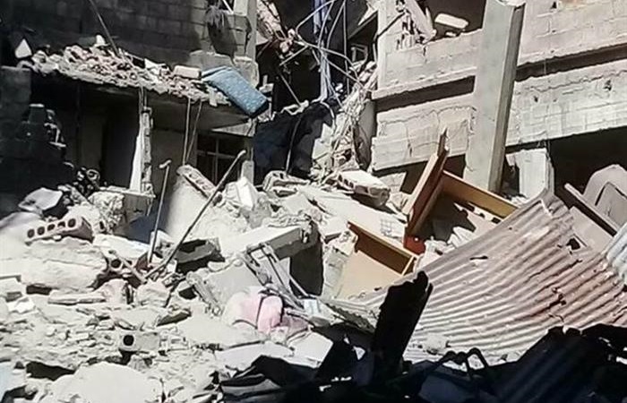 Civilians in Yarmouk camp make an appeal from under the rubble, to save their lives