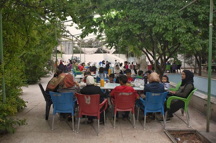 The Charitable Association holds an Iftar for the children of Yarmouk camp in Qudsaya