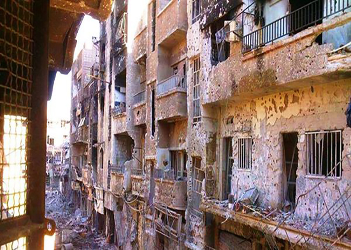 Displaced Families Sign Up for House Reconstruction in Yarmouk Camp