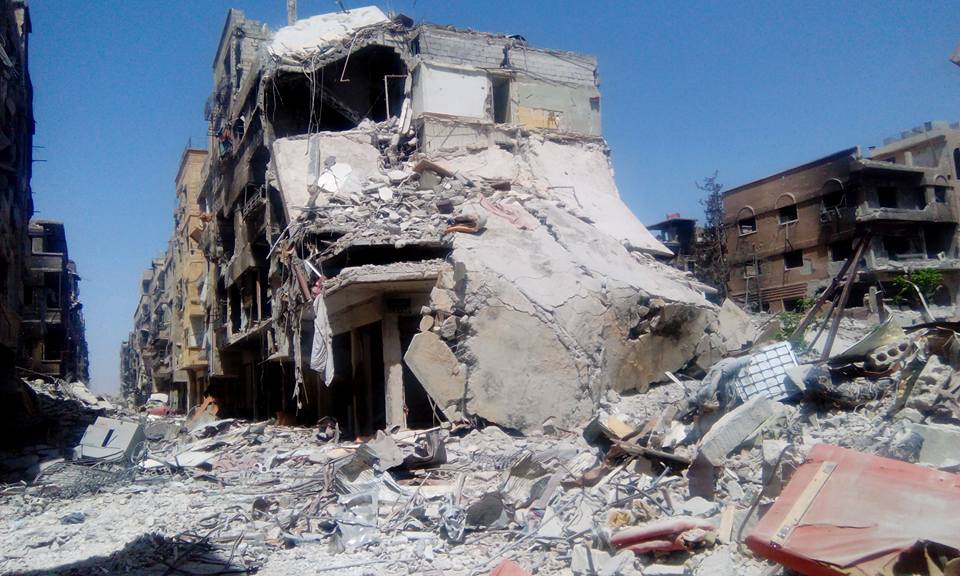 Mounds of Debris Block Civilians’ Access to Yarmouk Camp