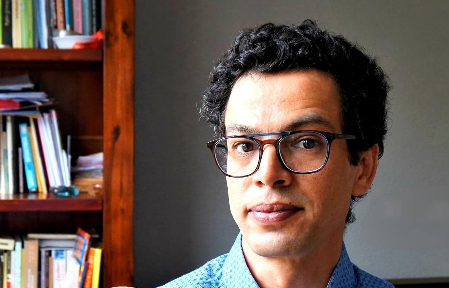 Palestinian-Syrian Writer Issues Short Stories about Refugee Narratives