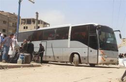 Second batch of displaced persons from the towns of south Damascus leave towards the Syrian north