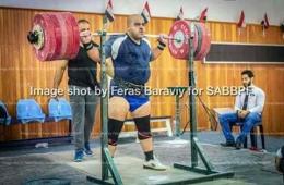Palestinian Refugee Wins 1st Place in Weightlifting Contest 