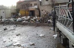 Displaced Palestinian Refugees from Khan Eshieh Camp Rail against Trash Piles