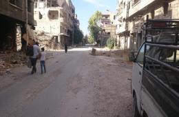 Hundreds of Displaced Families Inspect Their Houses in Yarmouk Camp