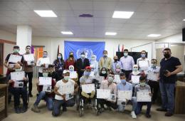 Palestinian Refugees with Special Needs Obtain Photography Certificates 