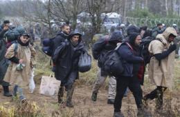 10 Palestinians Stranded on Belarus-Poland Border Return to Syria Displacement Camp