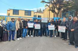 Cash-Striped Palestinians from Syria Close Off UNRWA Office in Sidon